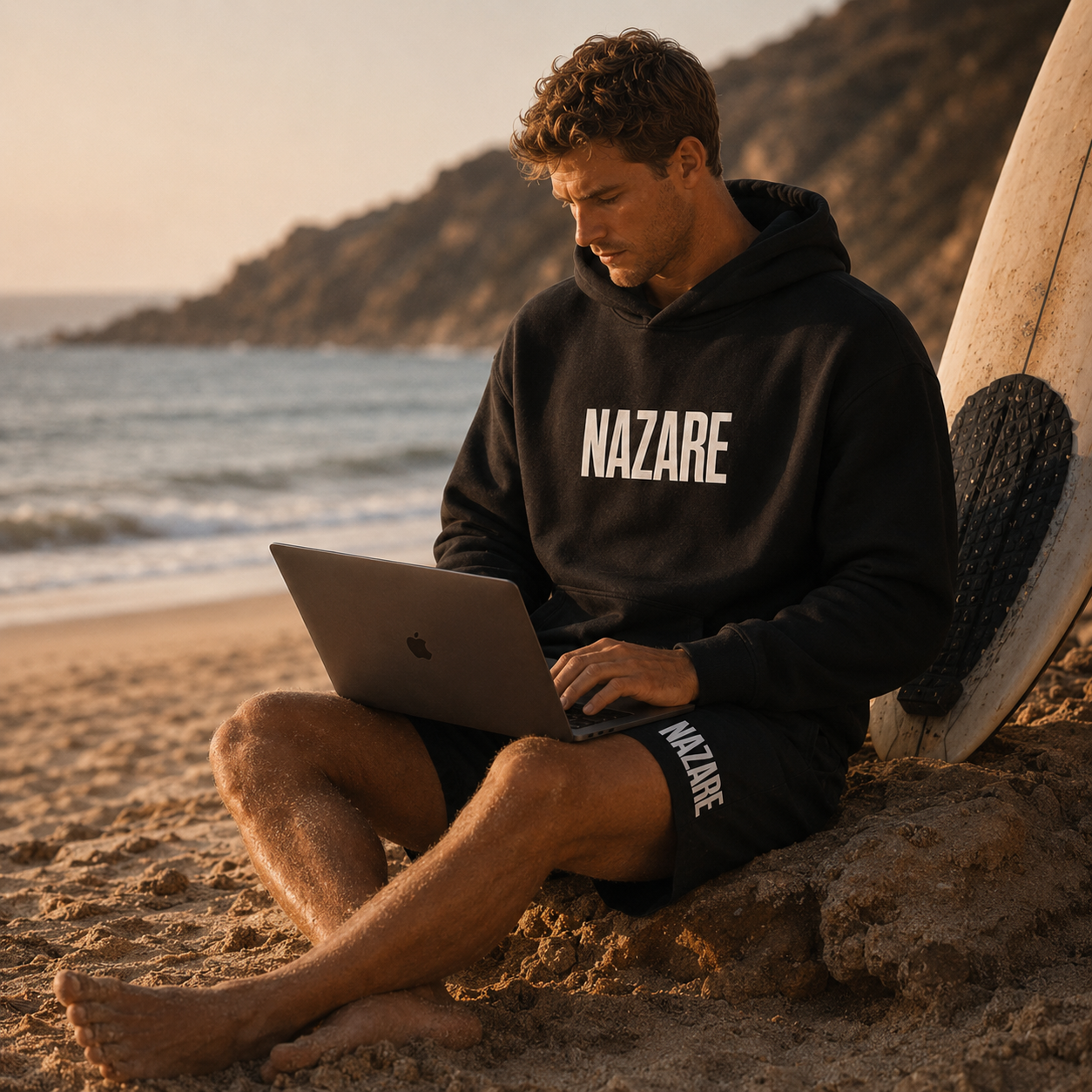 Nazare Hoodie